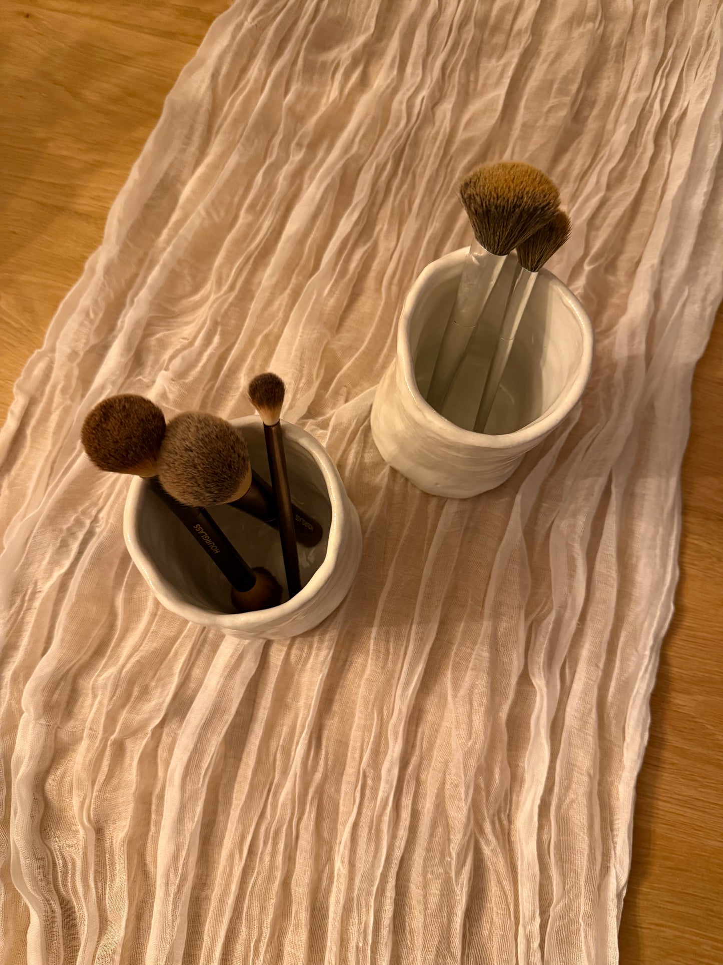 HL BRUSH HOLDER