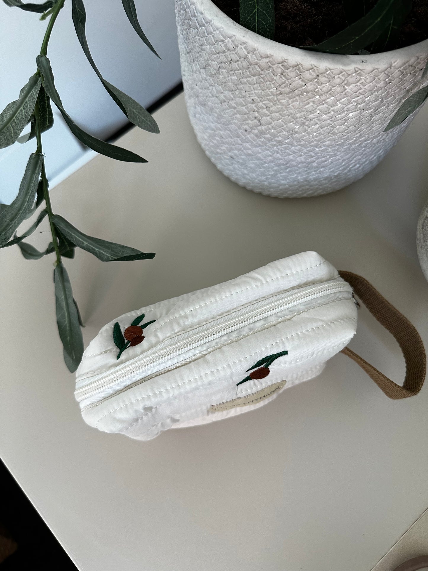 HL NECESSARY OLIVE